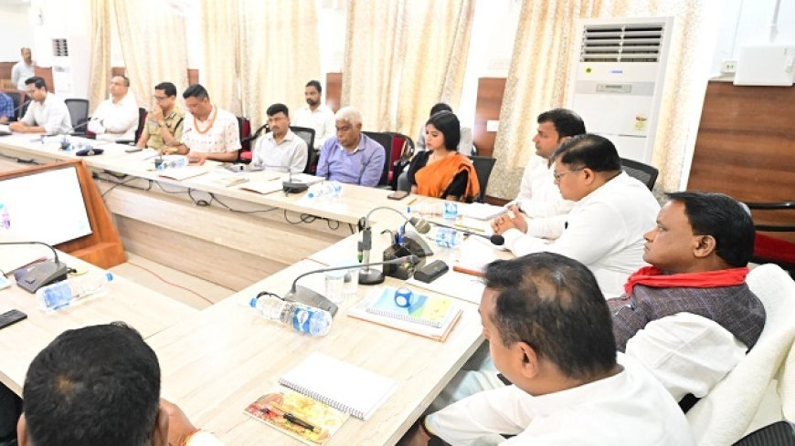 CM Majhi Reviews Security Ahead of Bahuda Yatra and Suna Besha in Puri