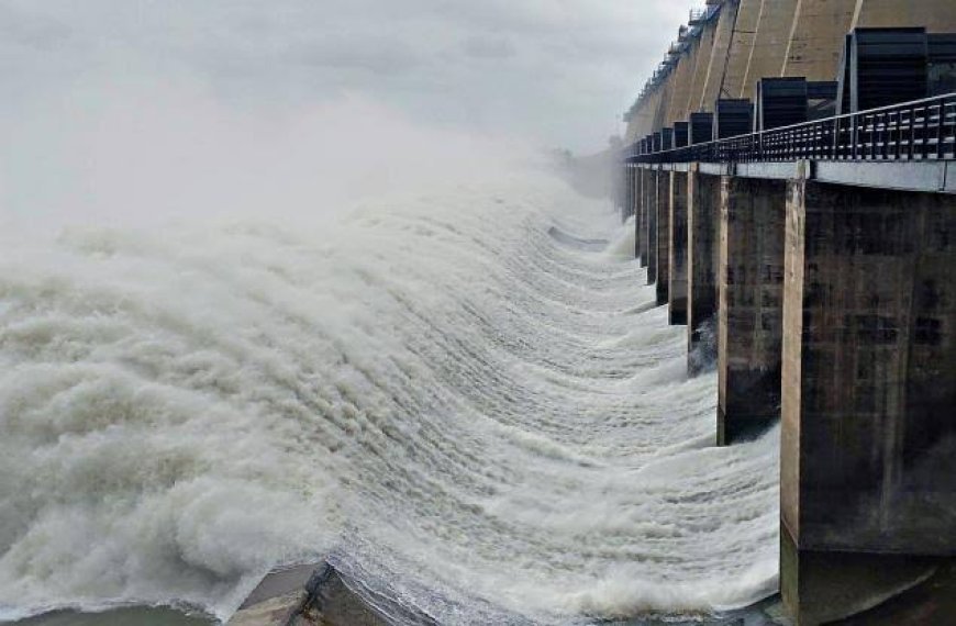Hirakud Dam Authorities Close Four More Gates as Water Level Drops